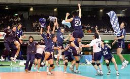 バレーボール から始まる日本の元気: インカレで日本体育大学が15年 